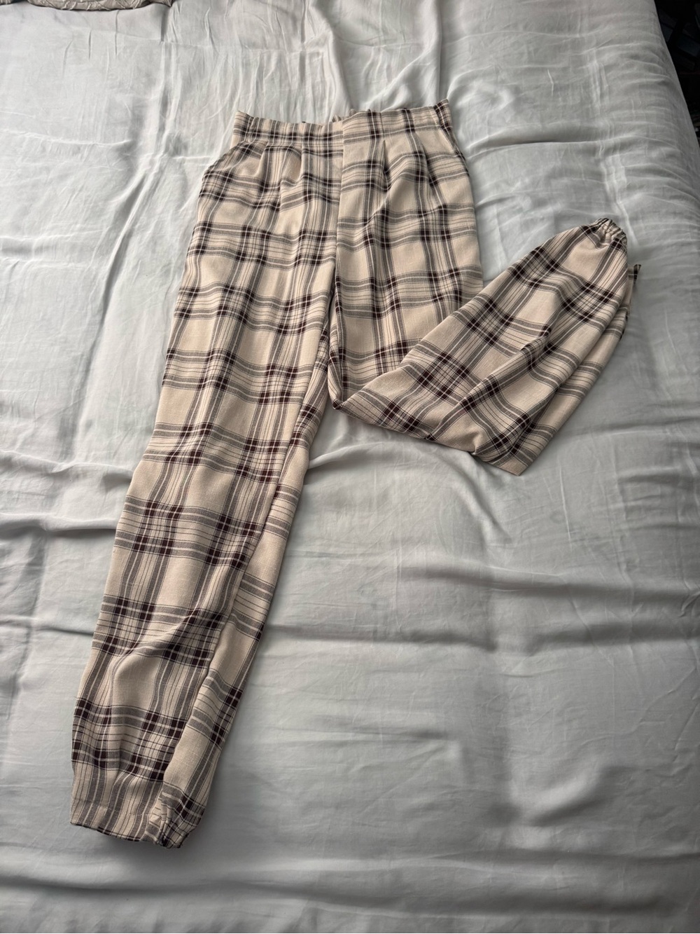 SHEIN Beige Plaid Elastic Waist Womens Slacks